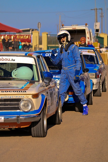 场上奋勇拼 场上奋勇拼